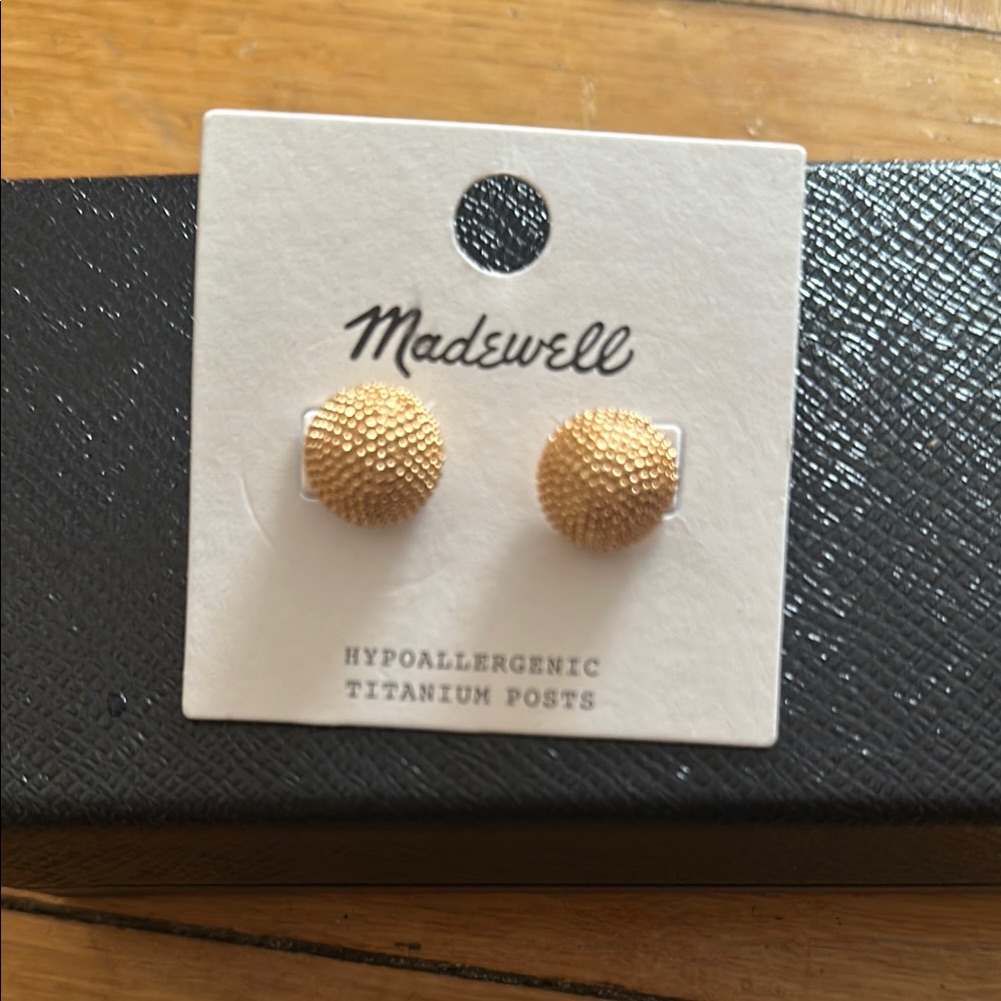 Madewell Gold Ball Stud Earrings 18$